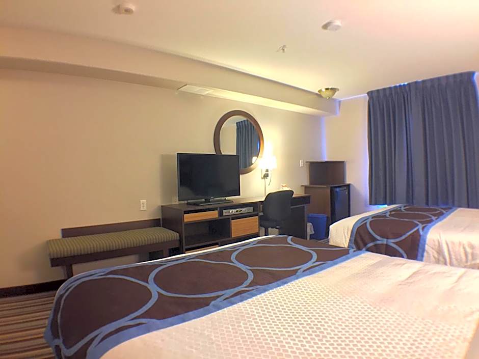 Super 8 by Wyndham Fort Frances