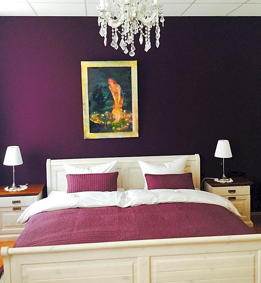 Photo 1 of 3 of Triple Room