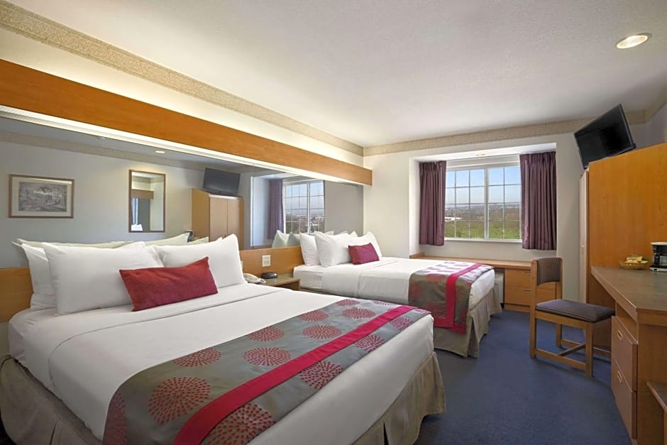 Ramada Limited and Suites Bloomington