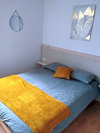 Apartment with Garden View