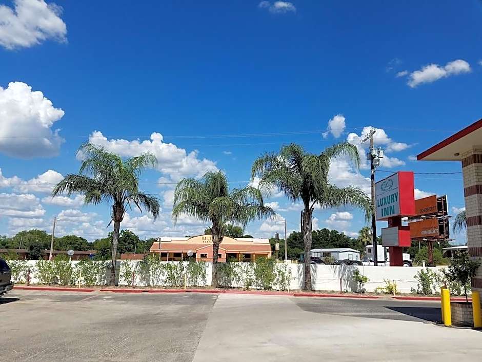 Luxury Inn & RV Park