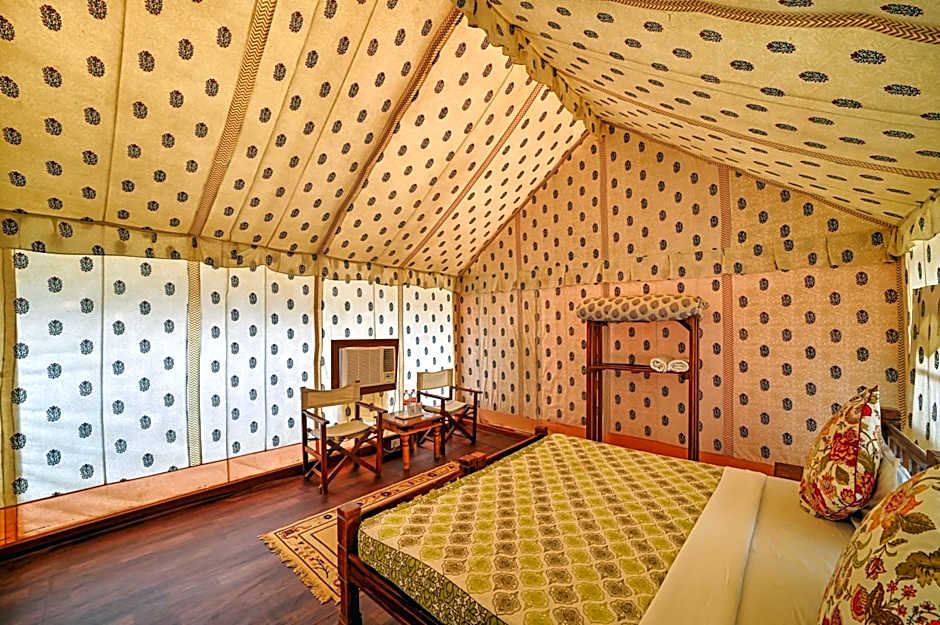 Jaisalmer Winds Desert Camp with Pool