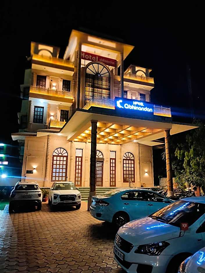 Hotel Abhinandan