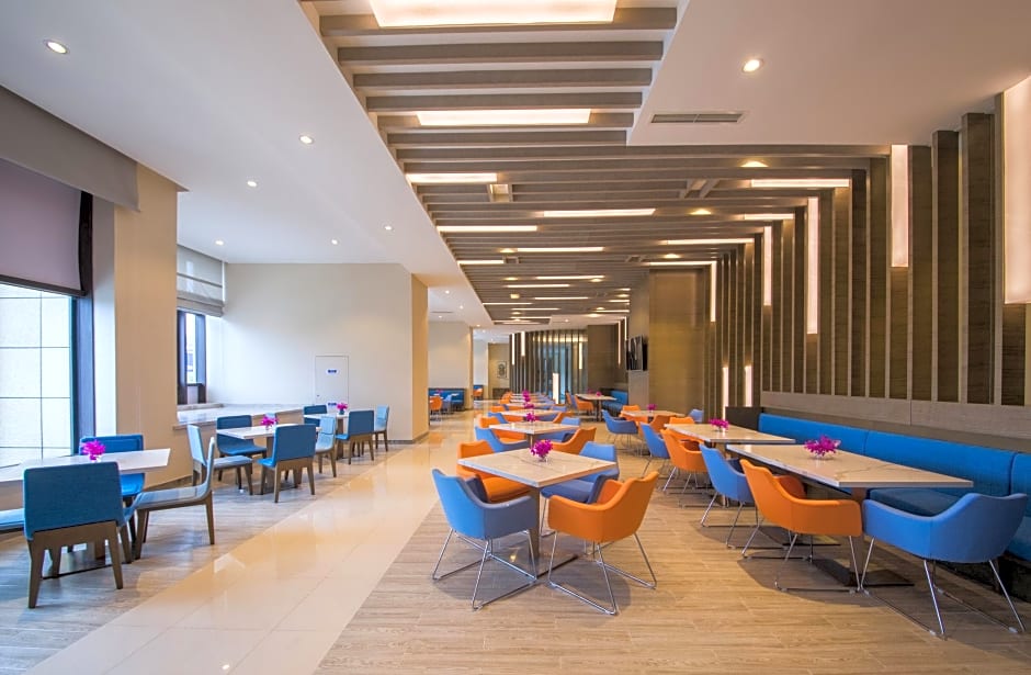 Holiday Inn Express Guian Yungu By IHG