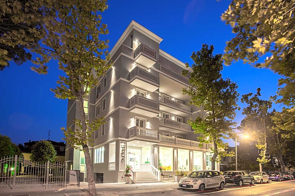 Photo 1 of 50 of Hotel Star