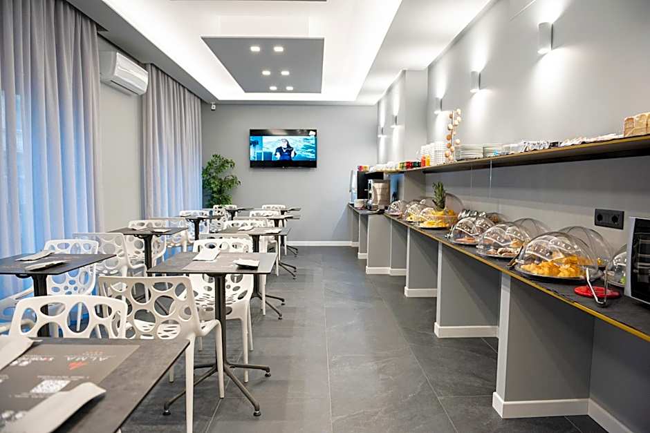 Alma Hotel
