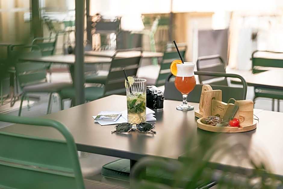 Kyriad Metz Centre - Restaurant Moze