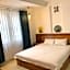 Blue River 2 Hotel