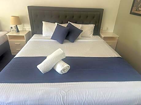 King Suite (Non Pet Friendly Room)