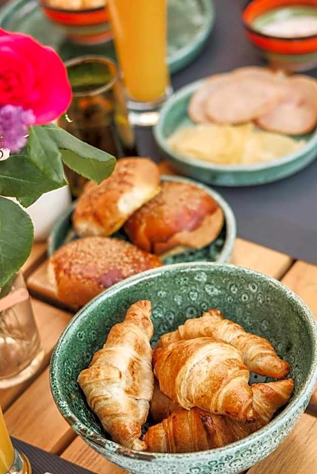 Amani Hotel Suites & Spa