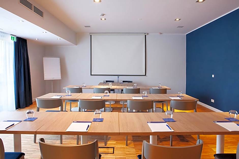 Holiday Inn Express Neunkirchen By IHG