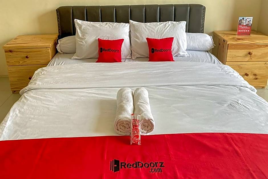 RedDoorz near Universitas Merdeka Malang 2