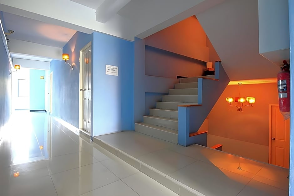 Super OYO 427 Chill Apartment