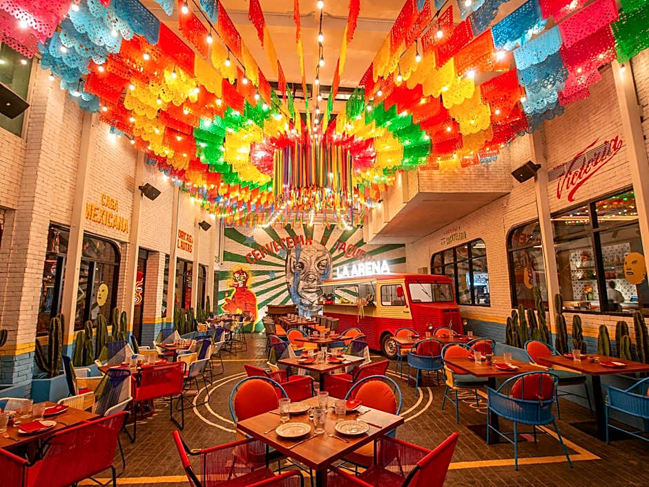 Novotel Living Bangkok Sukhumvit Legacy