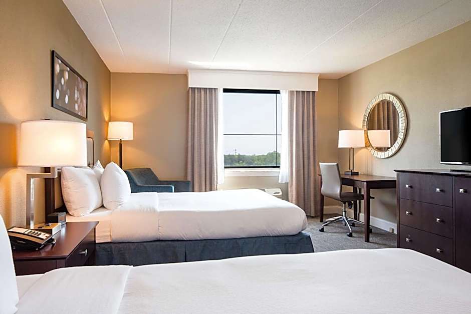 DoubleTree by Hilton Laurel