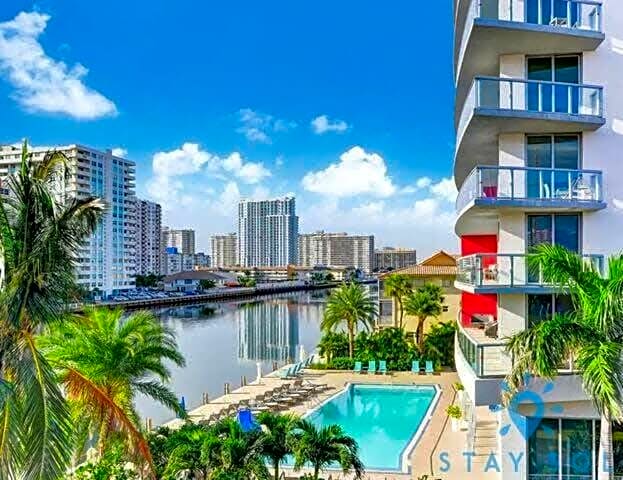 Spectacular View with Balcony, Pool, Near Beach