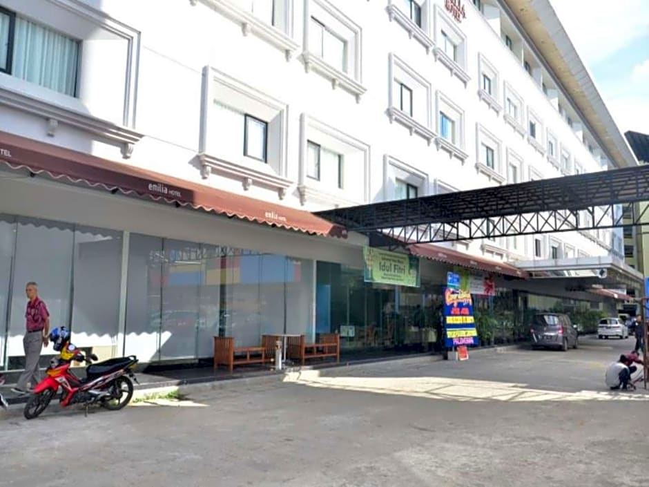 Emilia Hotel By Amazing - Palembang
