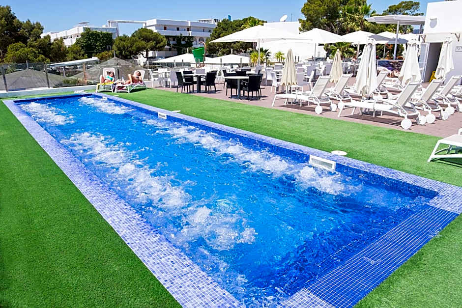 Hotel Club Es Talaial