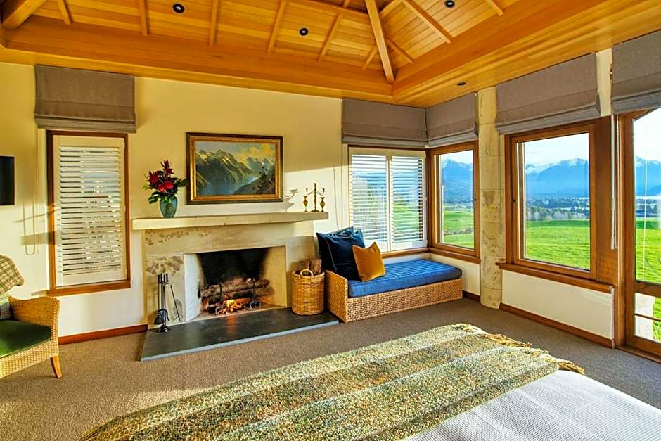 Cabot Lodge - Fiordland National Park