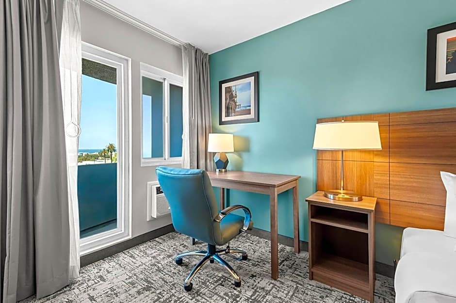 Quality Inn & Suites Hermosa Beach