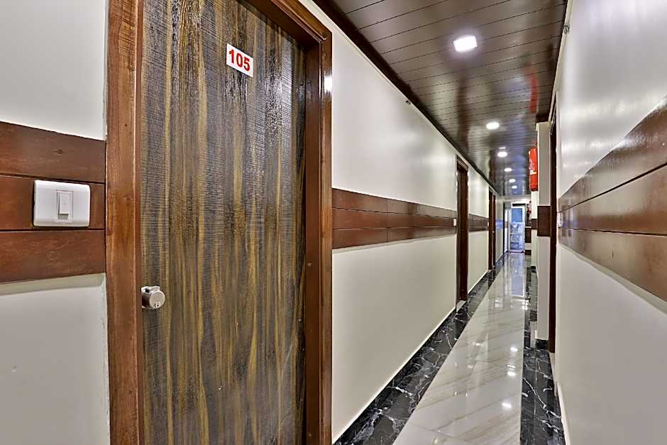 Hotel Shiv Villa by OYO – Ahmedabad, TN