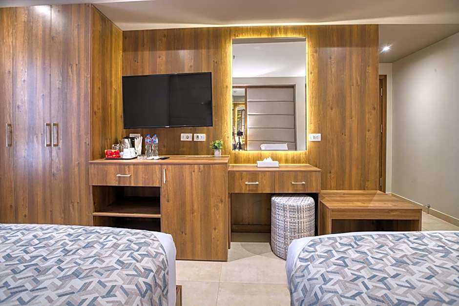 Nozol Pyramids Hotel and Spa