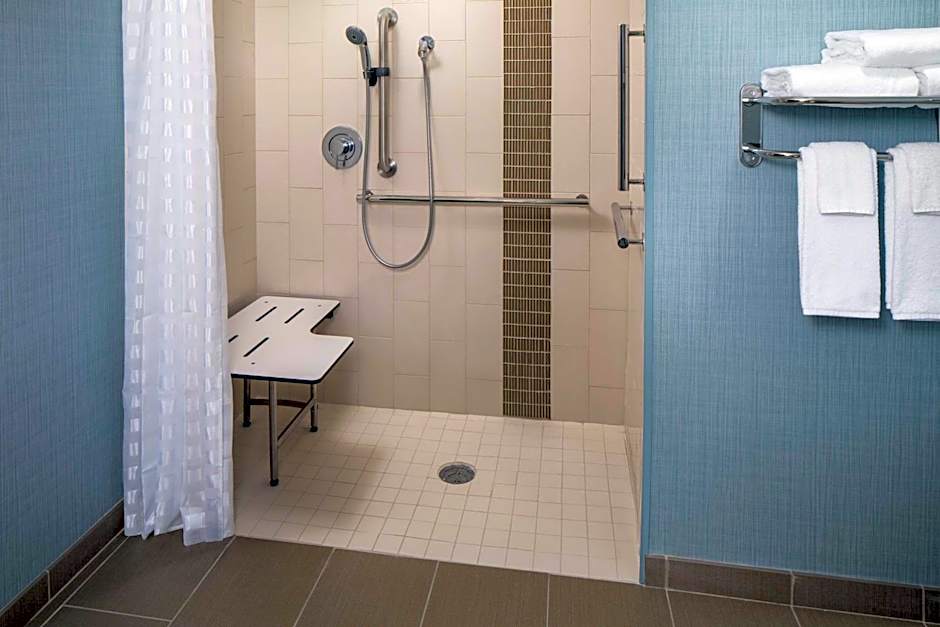 Hyatt Place Mount Pleasant Towne Centre