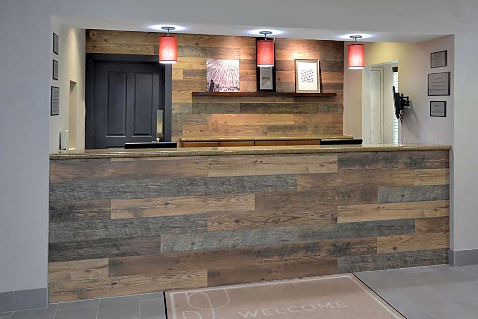 Country Inn & Suites by Radisson, Asheville West (Biltmore Estate), NC