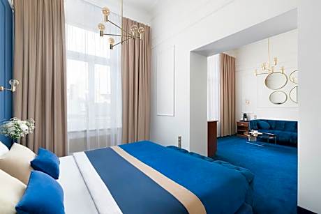 Junior Suite with Balcony