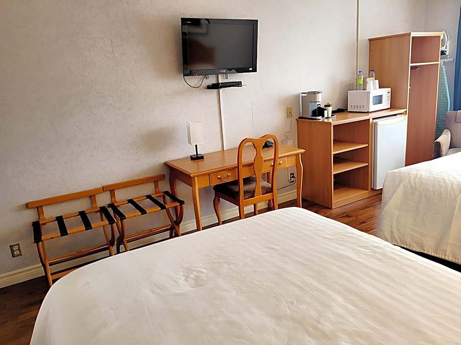 Claymore Inn and Suites