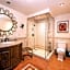Exclusive Luxury Guest Center House