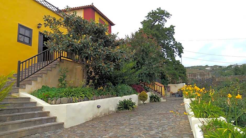 Hotel Rural La Raya 1866