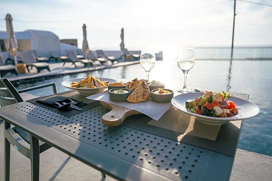 SerenitÃ  Luxury Suites