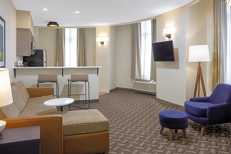 Photo 1 of 10 of Executive Larger 1 Bedroom 1 King Bed with Sofabed Suite, Corner