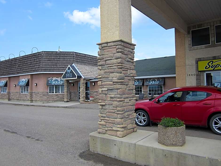 Super 8 by Wyndham Dawson Creek