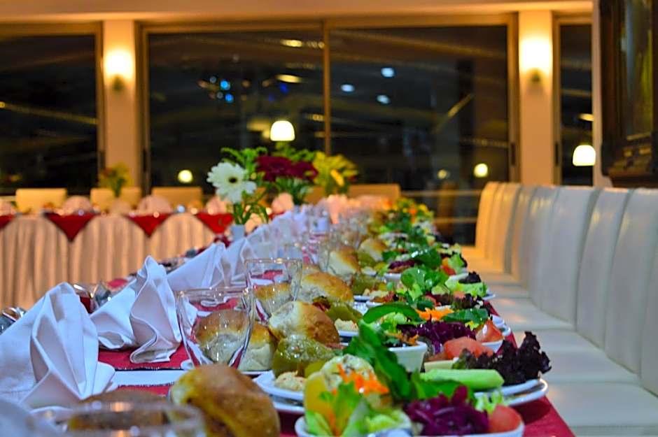 Kumburgaz Blue World Hotel