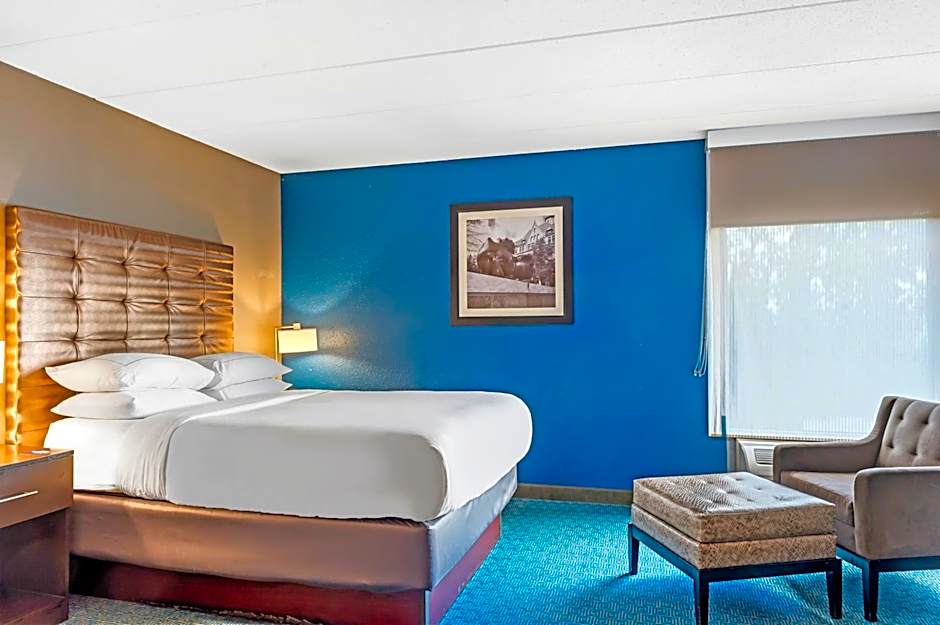 DoubleTree by Hilton Roseville Minneapolis