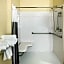 La Quinta Inn & Suites by Wyndham Pasadena North