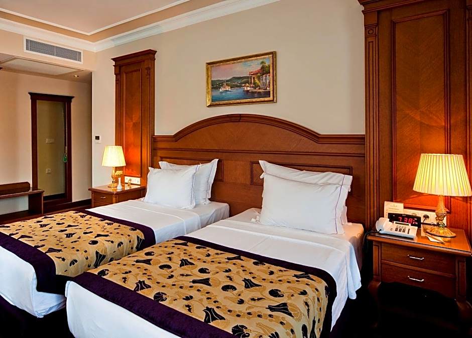 GLK PREMIER Acropol Suites & Spa