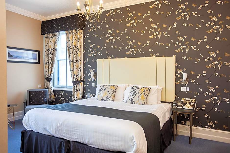 New Holmwood Hotel