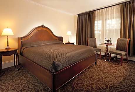 Classic King – The Stanley Hotel