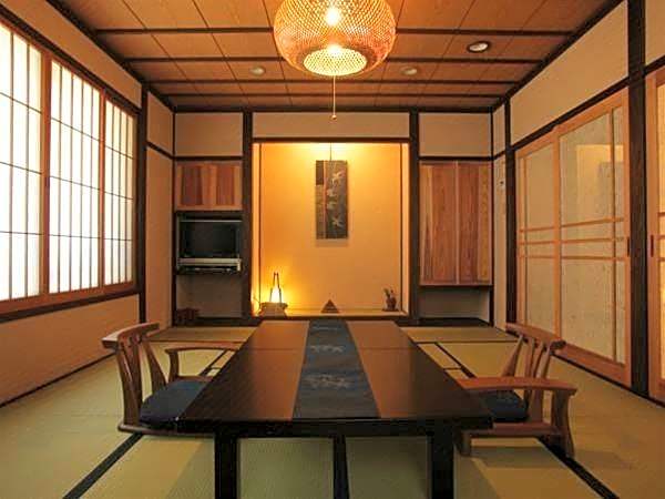 Ryokan Hanaougi Bettei Iiyama