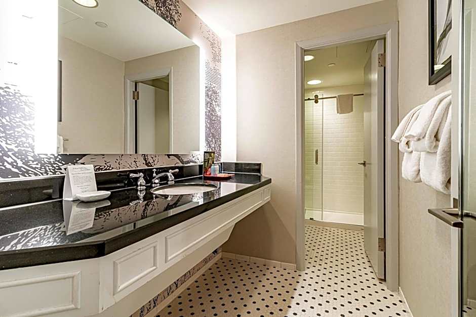 Williamsburg Lodge, Autograph Collection by Marriott