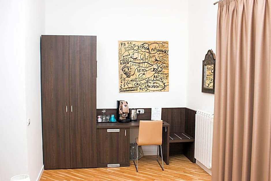 BARBAJA SUITES IN STREET TOLEDO 205