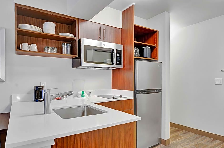 Executive Residency by Best Western Navigator Inn & Suites 