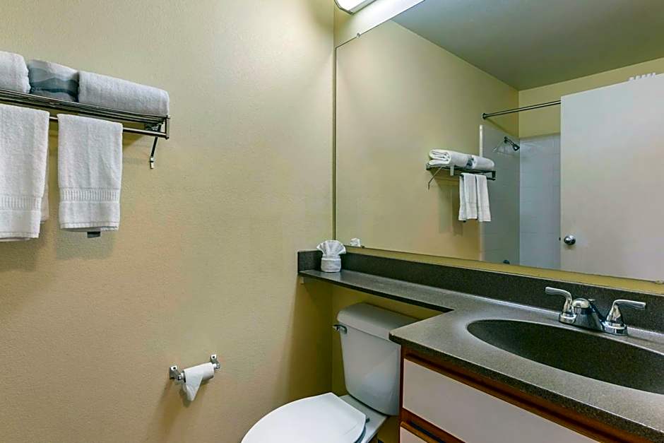 Suburban Studios Albuquerque Uptown