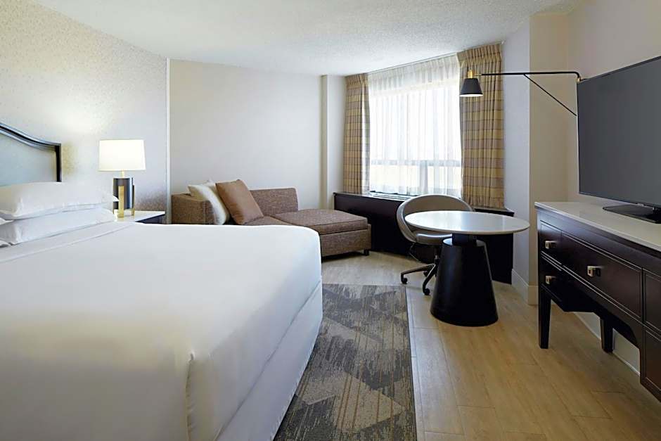 Sheraton Montreal Airport Hotel