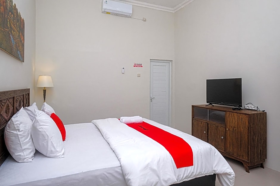 RedDoorz Syariah near Stasiun Klaten