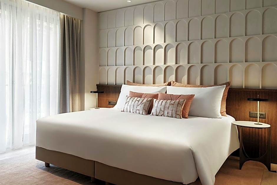 MonAsty, Thessaloniki, Autograph Collection