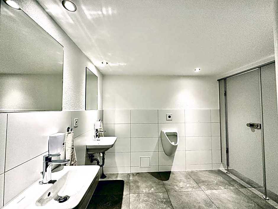 Monteurzimmer - Worker's accommodation - ZIMMERzuVERMIETEN in Bäriswil